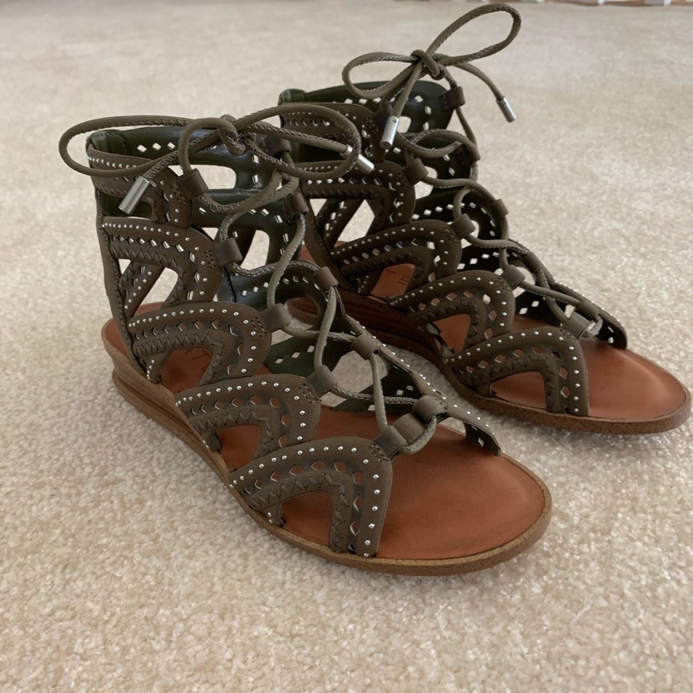 NWOB 1. State Maygan Ghillie wedge sandal - Picture 2 of 10
